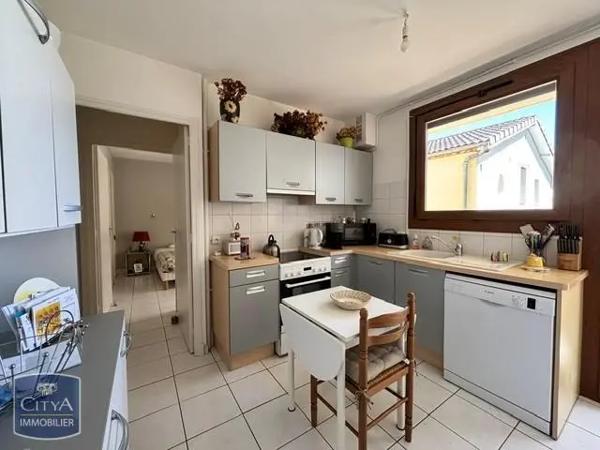 Appartement à louer 3 pièces 72.84m² Agen (47000)