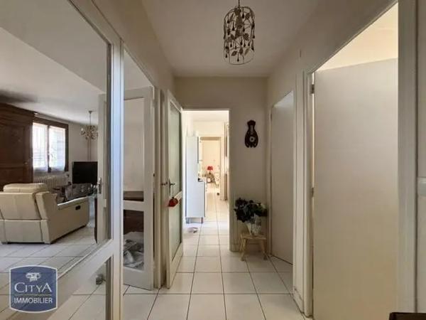 Appartement à louer 3 pièces 72.84m² Agen (47000)