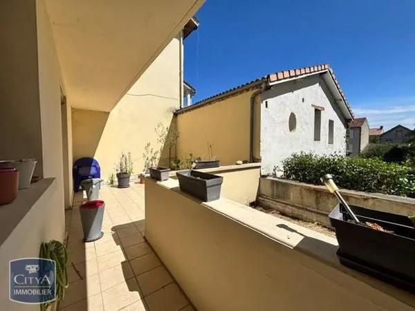 Appartement à louer 3 pièces 72.84m² Agen (47000)