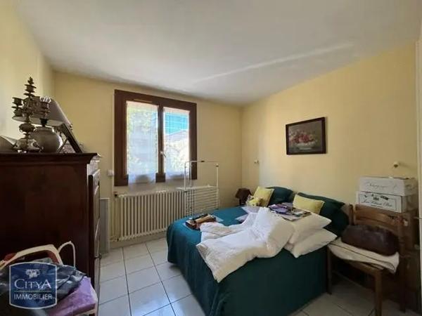 Appartement à louer 3 pièces 72.84m² Agen (47000)