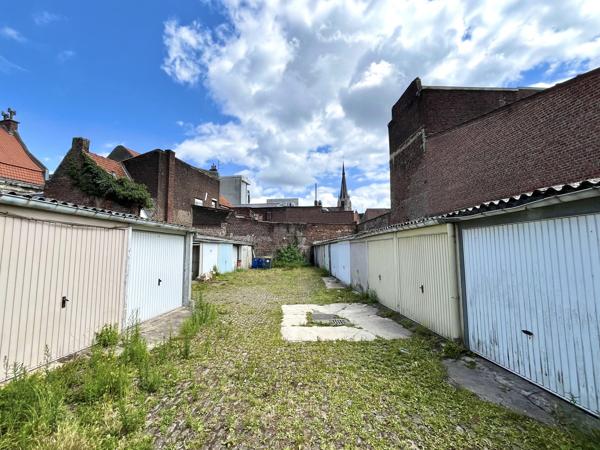 RUE SAINT JACQUES - GARAGE