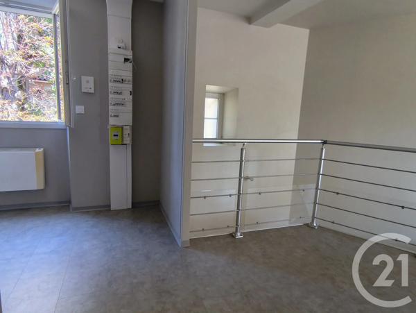 Appartement T3 à vendre  3 pièces - 74,04 m 2   FOIX  - 09