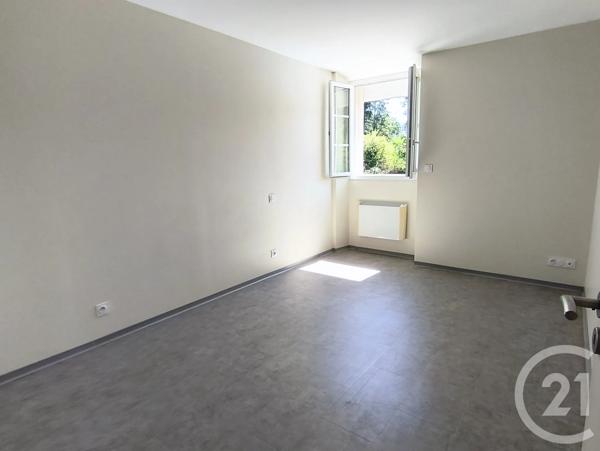 Appartement T3 à vendre  3 pièces - 74,04 m 2   FOIX  - 09