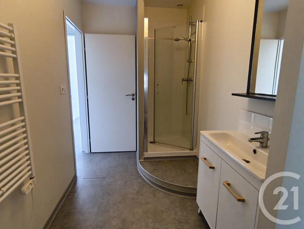 Appartement T3 à vendre  3 pièces - 74,04 m 2   FOIX  - 09