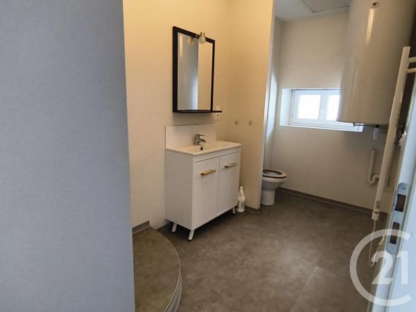 Appartement T3 à vendre  3 pièces - 74,04 m 2   FOIX  - 09