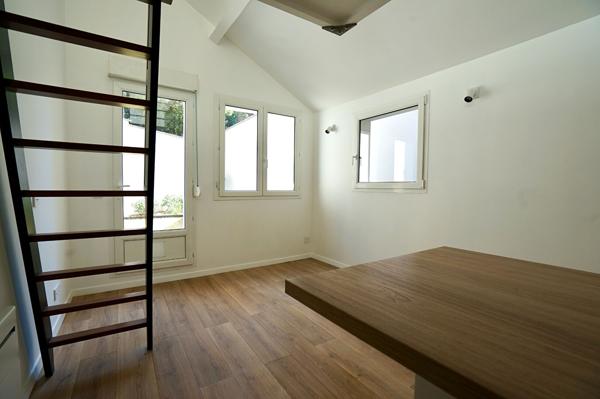 Charmant studio duplex avec jardin privatif , Lille