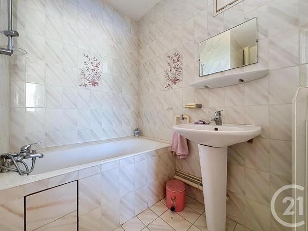 Maison à vendre  4 pièces - 114,82 m 2   MAUGUIO CARNON  - 34