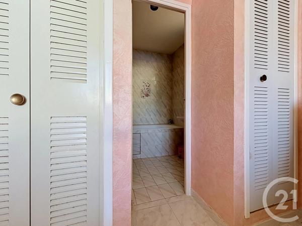 Maison à vendre  4 pièces - 114,82 m 2   MAUGUIO CARNON  - 34