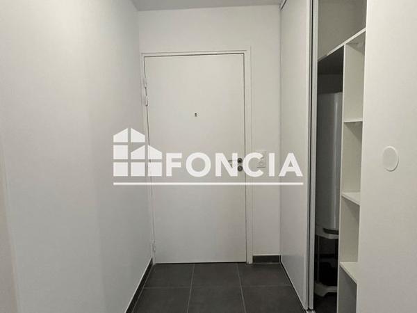 Location Appartement 2 pièces 43.1 m² - 4 TER RUE FONTAINE LA REINE Melun 77000