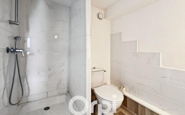 Appartement à vendre    1 pièce •  Nantes