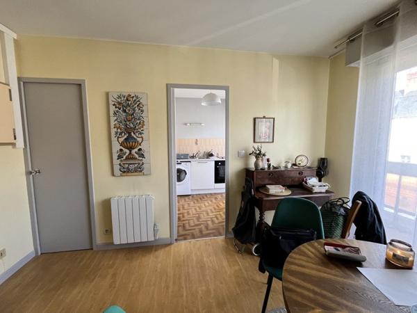 Appartement à vendre |  Vierzon |  2 pièces | 48 m²