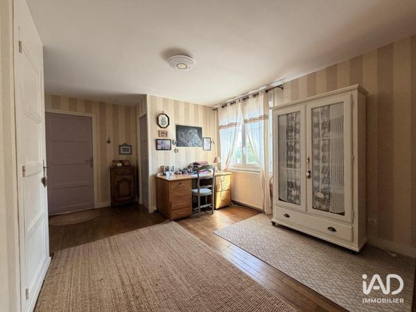 Maison à vendre 5 pièces 206 m² Saint-Pierre-du-Vauvray