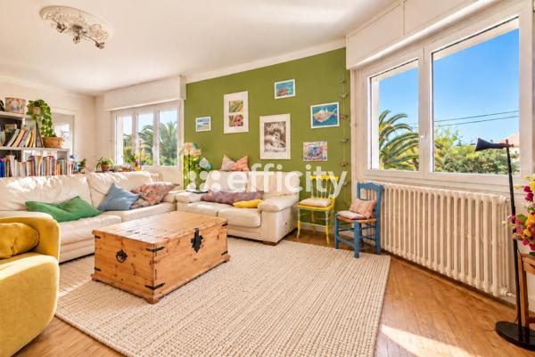 Maison
         6 pièces
        - 162 m² Bien prestige 565 000 € *