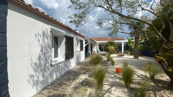 Maison de 300 m², 5 chambres à proximité des plages !