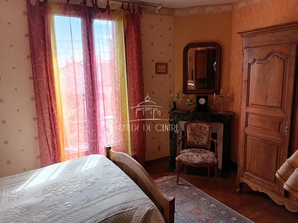 Jolie meulière 7 pièces