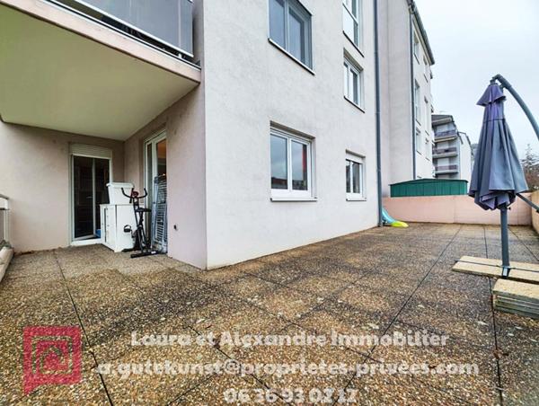 Vente appartement rez-de-chaussée 4 pièces 77 m2 + terrasse 44 m² + garage