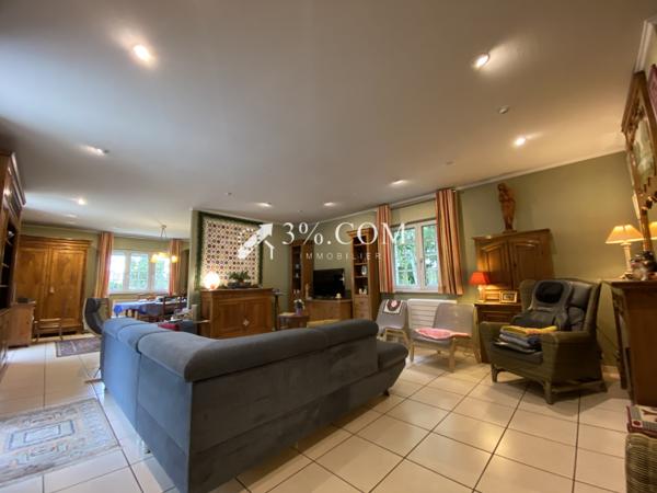 Maison 9 pièce(s) 6 chambre(s) 233.5 m²