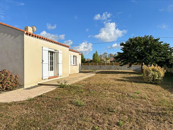 A vendre proche du bourg en impasse - Maison de plain-pied