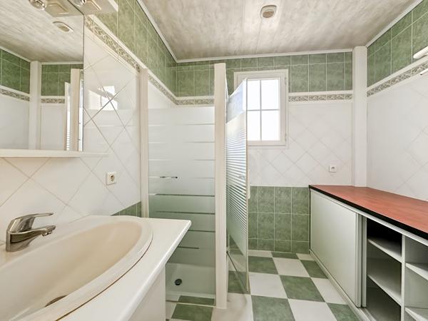 A vendre proche du bourg en impasse - Maison de plain-pied