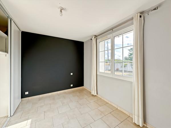 A vendre proche du bourg en impasse - Maison de plain-pied
