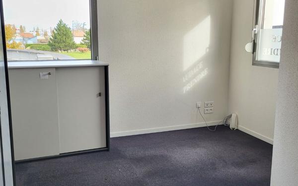 Appartement à louer    7 pièces •  Sausheim