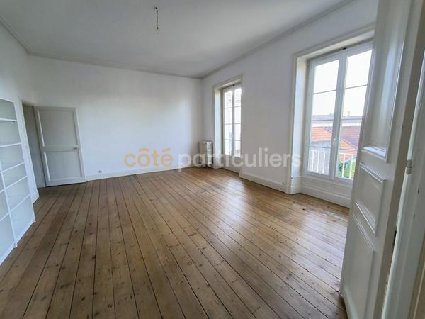 Location Appartement80 m² - 3 Pièces - LUCON (85400)