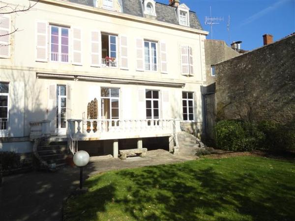 Location Appartement80 m² - 3 Pièces - LUCON (85400)