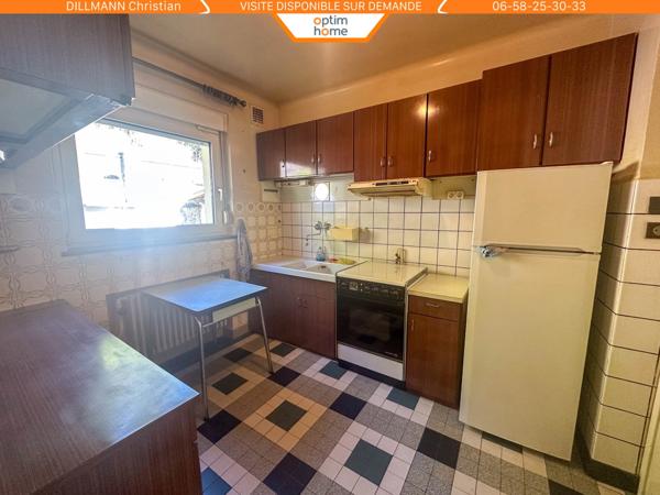 Maison jumelée d'un coté