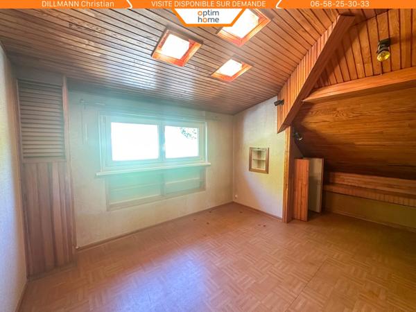 Maison jumelée d'un coté