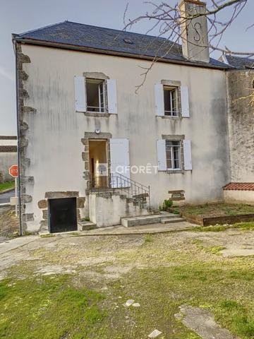 Achat maison Gourgé - 5 pièce(s) - 108 m² - 75 000 €