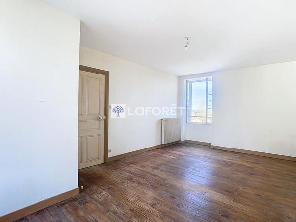 Achat maison Gourgé - 5 pièce(s) - 108 m² - 75 000 €