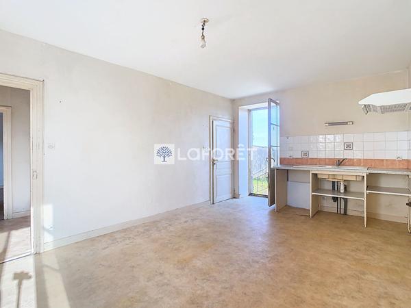 Achat maison Gourgé - 5 pièce(s) - 108 m² - 75 000 €