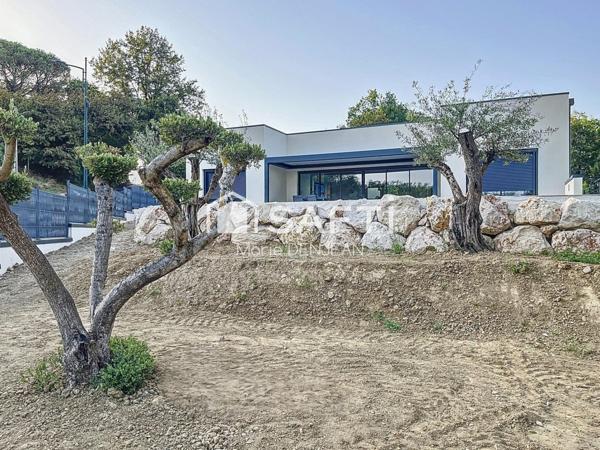 Villa contemporaine 135 m² - piscine.