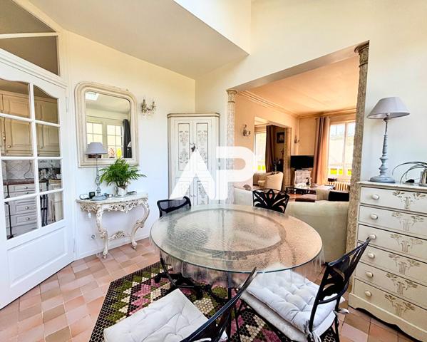 Maison Montmorency 10 pièces 225.43 m2 €843 000 ** - Référence 1642
