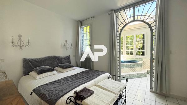 Maison Montmorency 10 pièces 225.43 m2 €843 000 ** - Référence 1642