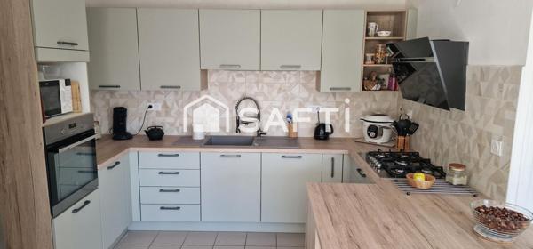 Deux maisons de campagne sur 215 m2