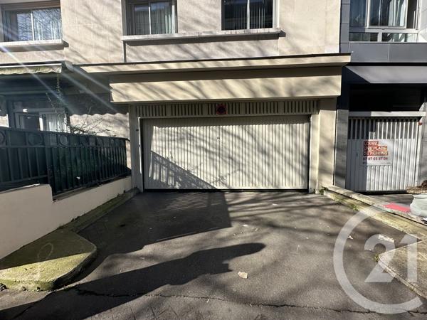 Parking à vendre  11 m 2   PARIS  - 75011