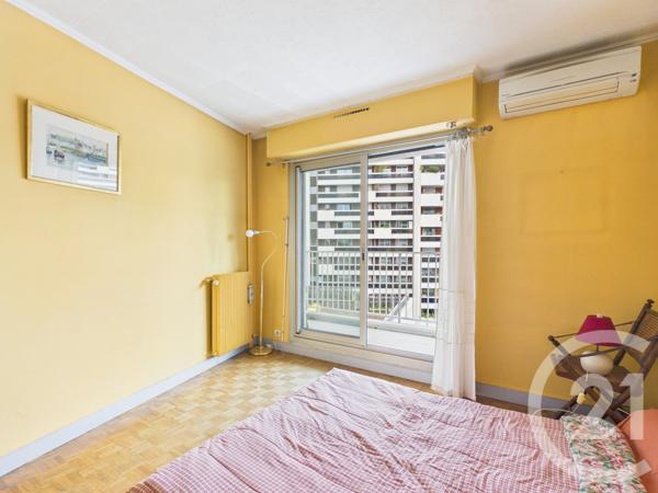 Appartement F4 à vendre  4 pièces - 98 m2 PARIS - 75012