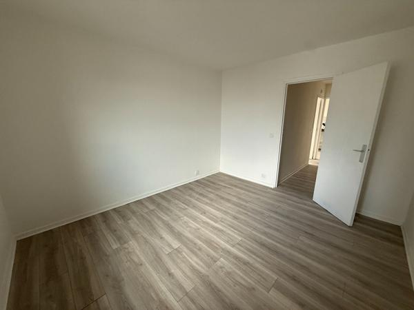 Appartement Epinay Sur Seine 3 pièce(s) 60.68 m2