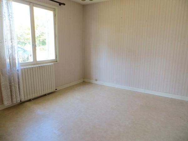 LANTON (secteur CASSY) - maison plain-pied - 2 chambres - dans quartier calme