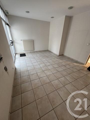 à vendre  950,66 m2 MORTEAU - 25