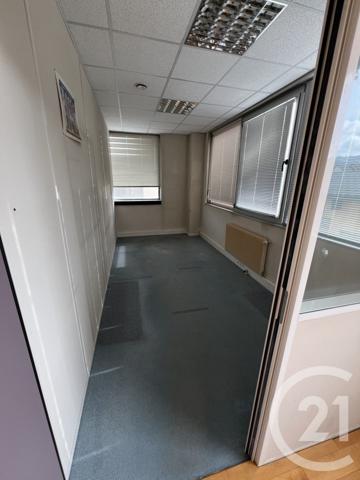 à vendre  950,66 m2 MORTEAU - 25