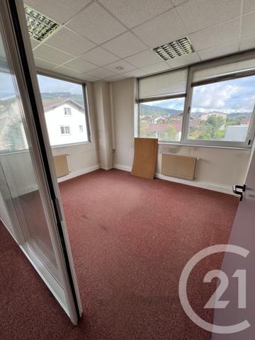 à vendre  950,66 m2 MORTEAU - 25
