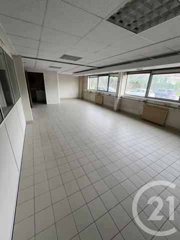 à vendre  950,66 m2 MORTEAU - 25