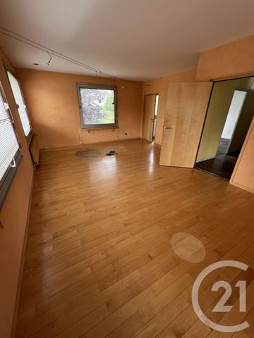 à vendre  950,66 m2 MORTEAU - 25