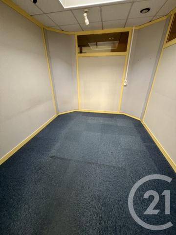 à vendre  950,66 m2 MORTEAU - 25