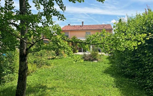 Maison à vendre    5 pièces •  Fleurance