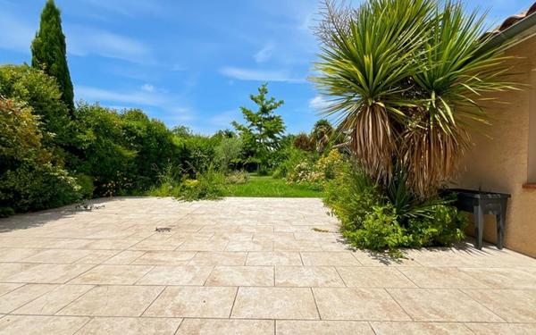 Maison à vendre    5 pièces •  Fleurance