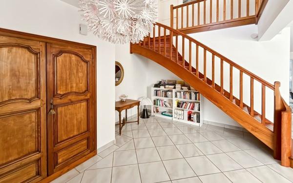 Maison à vendre    5 pièces •  Fleurance