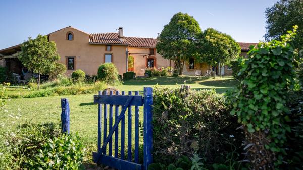 31410 MONTAUT ANCIENNE METAIRIE DE CHARME 330m2